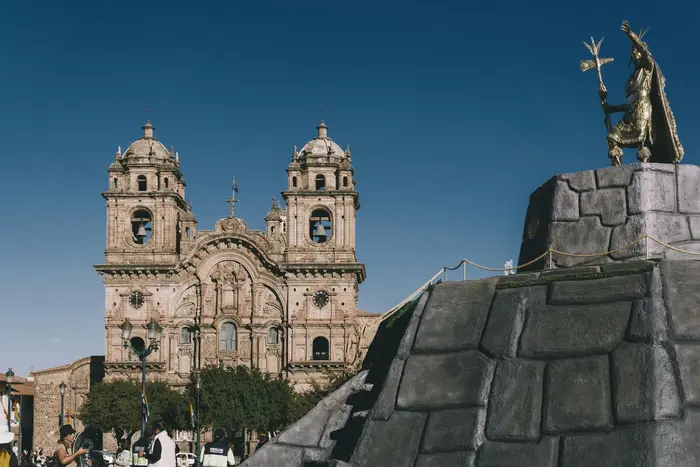 The statue of Pachacútec above the Plaza de Armas